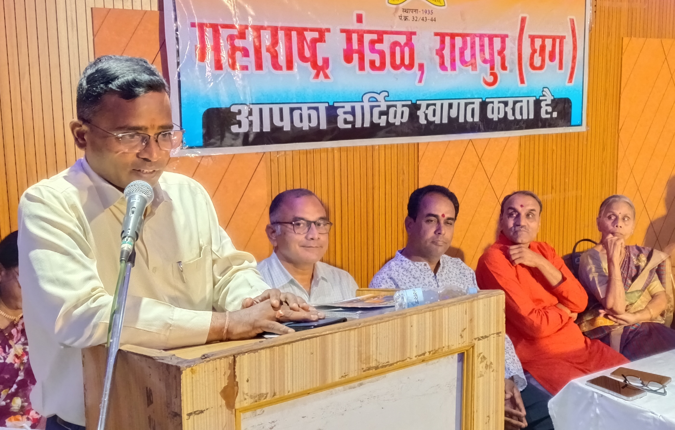 आज के सावरकर है डॉ. गोडबोले दंपती: काले