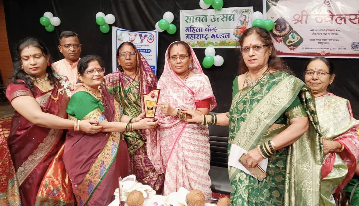  &lsquo;सुख धन- दौलत में नहीं, अपनों के साथ सेवा करने में&rsquo;