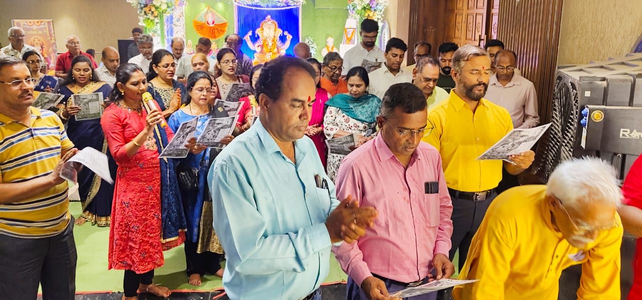 महाराष्&zwj;ट्र मंडल में पहली बार शिवाजी महाराज के साथ भारत मां की हुई आरती