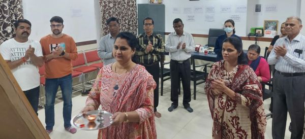 महाराष्ट्र मंडल में हुई शिवाजी महाराज की महाआरती, अध्यक्ष ने डाला  शिवाजी महाराज की शौर्य गाथा पर प्रकाश