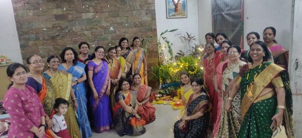 महाराष्ट्र मंडळ की महिला केंद्रों में... पारंपरिक तौर से मनाया गया चैत्र गौर... उत्साहित सदस्यों ने किया हल्दी&mdash;कुमकुम