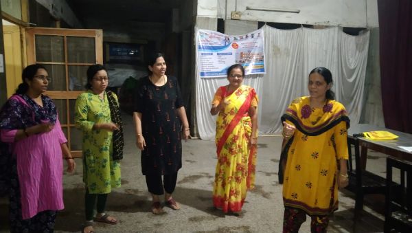 नशाखोरी के खिलाफ मंडळ करेगा नुक्कड़ नाटक, महिलाएं कर रही अभ्यास