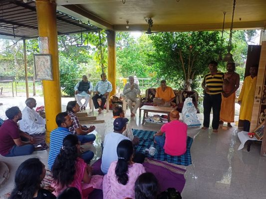 महाराष्ट्र मंडळ की पर्यावरण समिति ने बगुलामुखी मंदिर में रोपे पौधे... गायों को खिलाया गुड़ और चावल