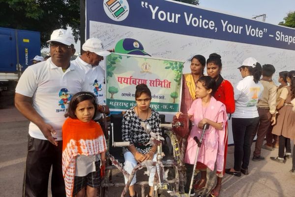 मतदाता जागरूकता अभियान में... महाराष्ट्र मंडल ने निभाई सजग भूमिका... दिव्यांग बालिकाओं ने दिया सार्थक संदेश