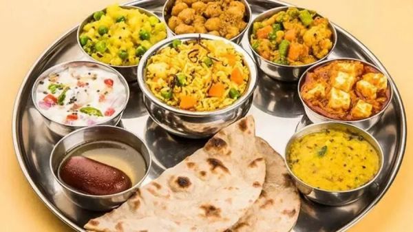 सेहत और स्वाद से भरपूर... भोजन सहित नाश्ते की घर पहुंच सेवा... महाराष्ट्र मंडल की अनुपम विधा