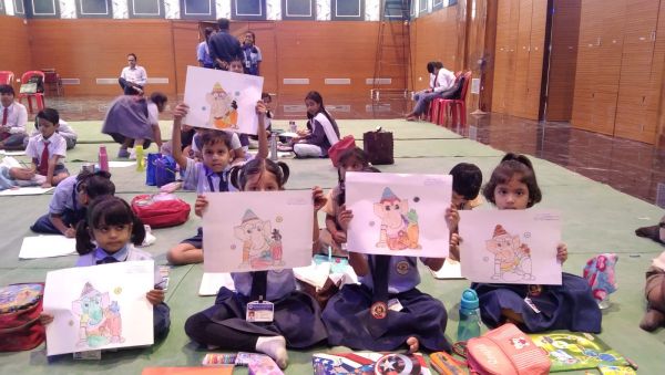  छोटों ने पेंसिल से उकेरा श्रीगणेश... तो बड़ों ने सुलेख और निबंध में दिखाया अपना टैलेंट