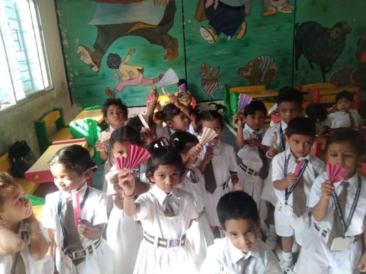  क्राफ्ट काम्पिटिशन में संत ज्ञानेश्वर के बच्चों ने बनाया फैन, डाग और बोट