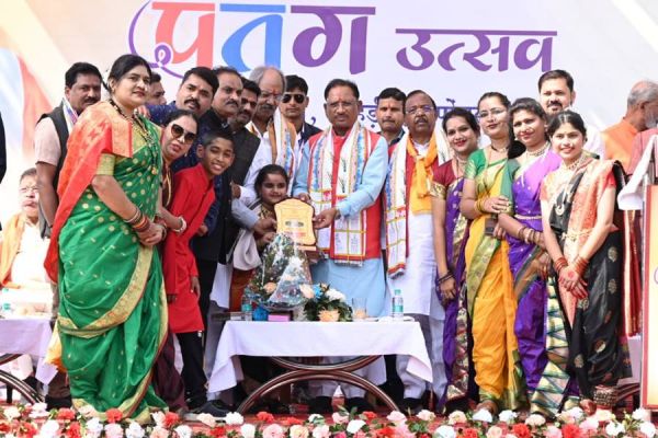 पुरखौती मुक्तांगन में हुए पतंग उत्सव में महाराष्ट्र मंडळ ने मचाई धूम