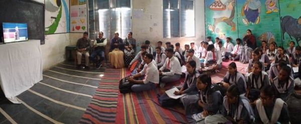 परीक्षा पे चर्चा 2024: संत ज्ञानेश्वर स्कूल के बच्चों ने सुना पीएम को... मोदी बोले-विवेक से करें टेक्नोलाजी का इस्तेमाल