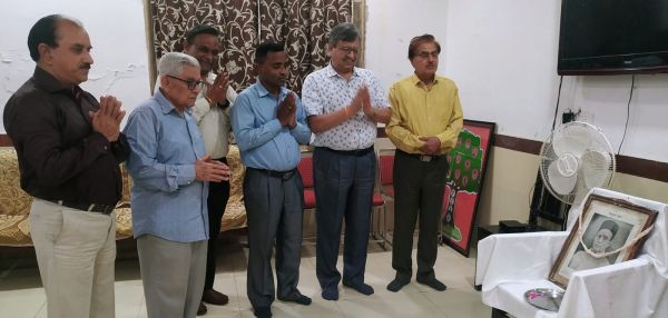  सावरकर जानते थे, जेल में रहकर देश की सेवा संभव नहीं: काले