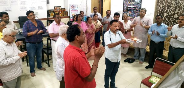  महाराष्ट्र मंडल में छत्रपति शिवाजी की महा आरती में जुटे भक्त