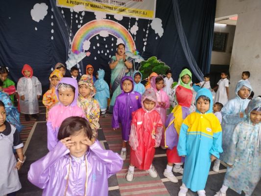 संत ज्ञानेश्वर स्कूल के बच्चों ने किया रेनी डे सेलिब्रेट