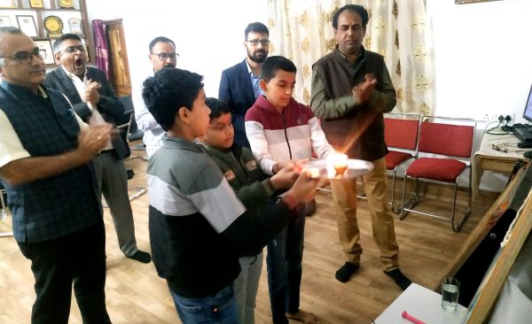  बच्चों ने उत्साह से की शिवाजी महाराज की महाआरती