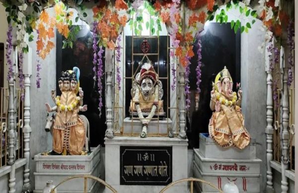 संत श्री गजानन महाराज के प्रगट दिवस पर आज शाम भजन संध्या का आयोजन