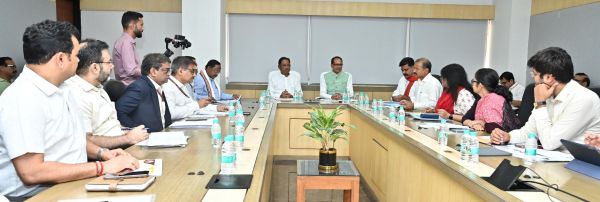 'अटल डिजिटल सुविधा केंद्रों&rsquo; की केंद्रीय मंत्री चौहान ने की सराहना&hellip; डिजिटल सशक्तिकरण में बताया क्रांतिकारी कदम