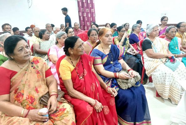  'सहयोग' में सदस्&zwj;यों ने धुनों से गानों को पहचान कर दिया स्&zwj;वर'