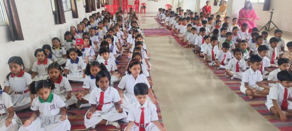 महिला केंद्रों के साथ संत ज्ञानेश्वर के बच्चों ने भी शुरू किया हनुमान चालीसा पाठ