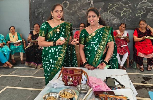  &lsquo;देवरानी-जेठानी&rsquo; के प्रेम की सभी ने की प्रसंशा... गानों की धुन के साथ खेला हाऊजी