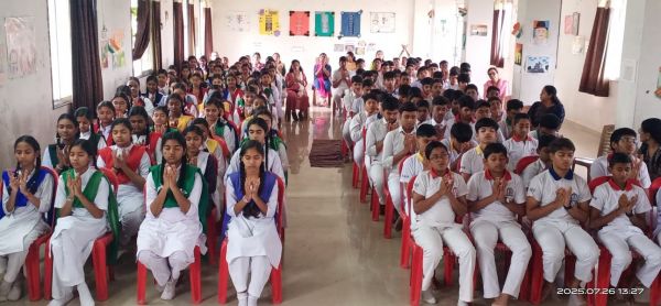   एकाग्रता बढ़ाने के साथ भावनाओं को सकारात्म करती है हस्त योग मुद्राः  शिव नारायण मूंदड़ा