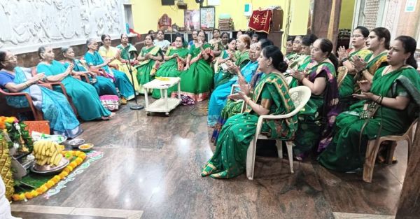  श्री हनुमान का हरित श्रृंगार कर हनुमान चालीसा और राम रक्षा स्तोत्र का पाठ