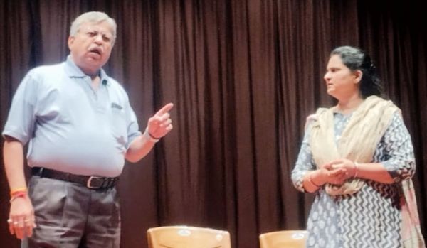  'चूक- भूल द्यावी- घ्यावी&rsquo; में नजर आएगा एक वयोवृद्ध दंपती का वैवाहिक समर्पण