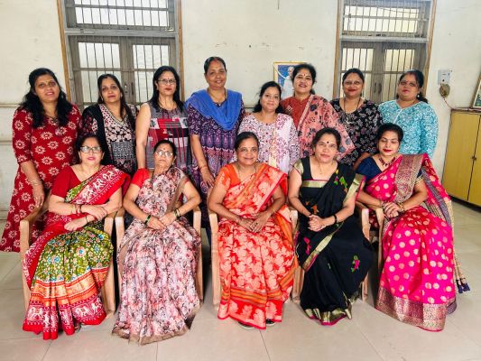 सड्डू महिला केंद्र की बैठक में मराठी सोहळा पर चर्चा