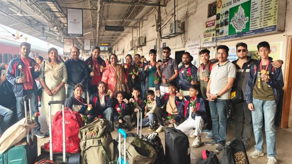 आठ गोल्ड और पांच सिल्वर मेडल के साथ लौटी रिंग फाइट की टीम