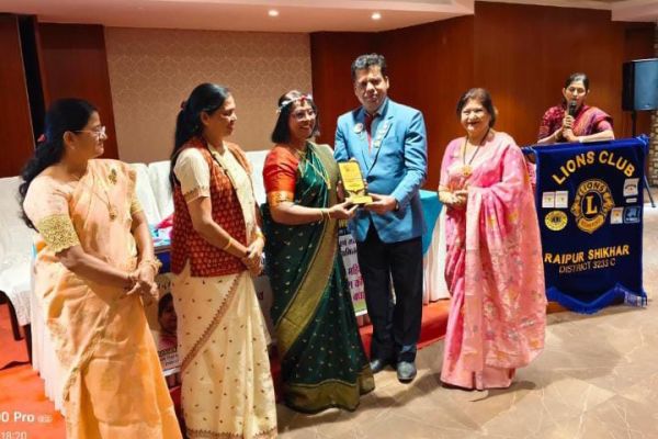 नियमा फाउंडेशन ने किया मंडल उपाध्यक्ष गीता दलाल का सम्मान