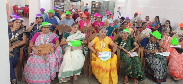  सियान गुड़ी में मना होली मिलन... &lsquo;सहयोग&rsquo; ने बनाया और भी खास