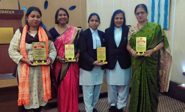 नारी का सम्मान, समाज विकास और सशक्त राष्ट्र निर्माण में महत्वपूर्ण कदमः मीनल