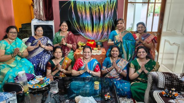 कमल-विहार केंद्र की महिलाओं ने मनाया चैत्र गौरी हल्दी कुंकू