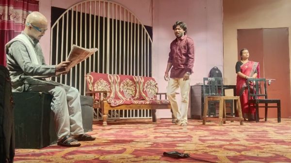 &lsquo;जिंदगी कोई नाटक नहीं जिसकी लाइन हिसाब-किताब से बोली जाए&rsquo;