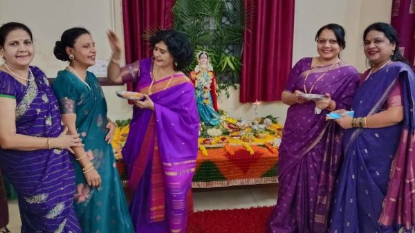 "गौर गौर सांजली, गव्हाच्या आंजली... के साथ मनाया हल्दी कुंकू