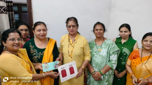 &lsquo;खाली सिलेंडर-भरा सिलेंडर&rsquo; खेलकर बताई गैस की उपयोगिता