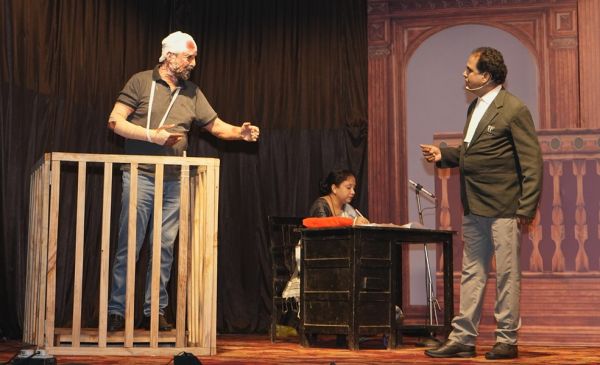  मैं अनिकेत हूं: दिलचस्&zwj;प नाटक से रोमांचित हुए दर्शक