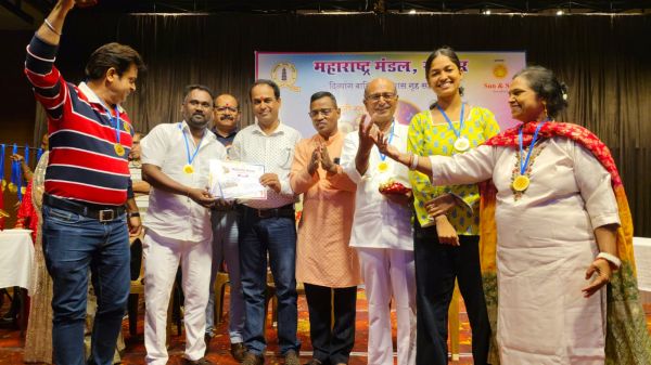 श्री शिवाय ग्रुप बनी महाराष्ट्र मंडल के अंताक्षरी स्&zwj;पर्धा की विजेता