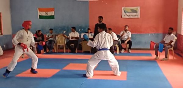 जिला स्तरीय कराते स्पर्धा में संत ज्ञानेश्वर के वेदांत का शानदार प्रदर्शन