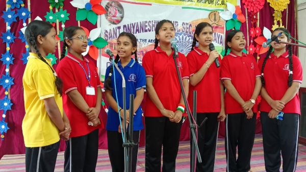 संत ज्ञानेश्वर विद्यालय में मनाया गया स्वतंत्रता दिवस&hellip; बच्चों ने दी सांस्कृतिक प्रस्तुति