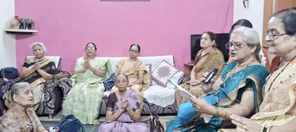  तात्&zwj;यापारा केंद्र की महिलाओं ने किया रुद्र पाठ