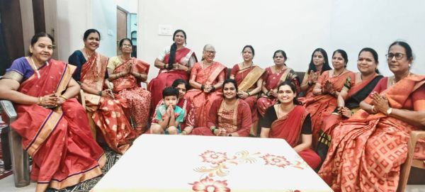 महिला केंद्रों में हुआ हनुमान चालीसा पाठ और सावन पर हुए श्रीगणेश और शिव के भजन