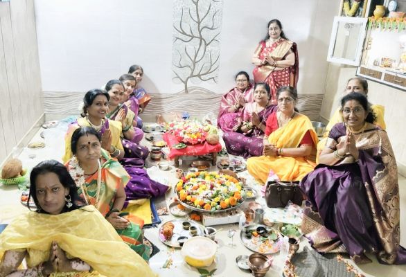  कमल विहार केंद्र ने 1008 पार्थिव शिवलिंग बनाकर किया अभिषेक 	
