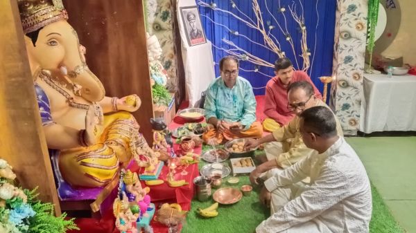 महाराष्ट्र मंडल में वैदिक मंत्रोच्चार के साथ श्रीगणेश प्रतिमा स्थापित