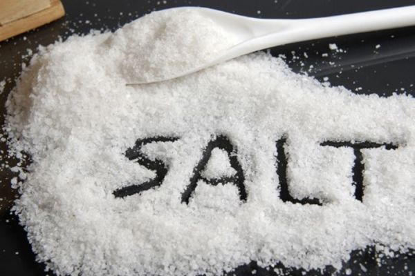 नमक बन गया हत्यारा... WHO ने किया दावा... शारीरिक फसाद की जड़ और बीमारियों को न्योता