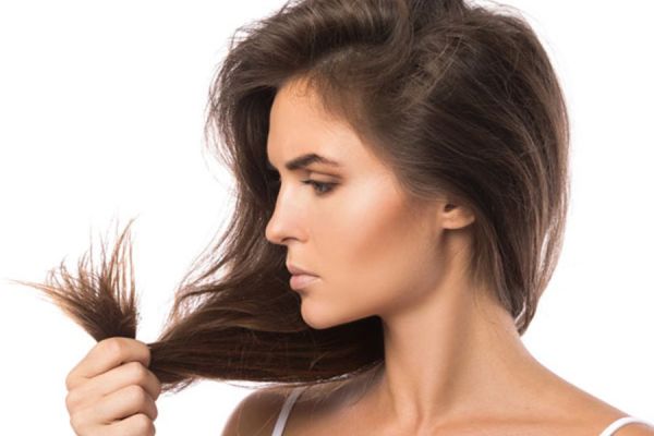 बालों को देना हो भरपूर पोषण... टूटने और दो मुहें होने से हो बचाना... तो शुरु कर दें यह काम