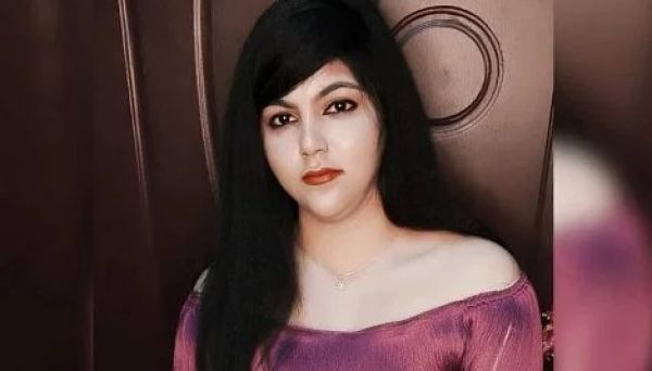 BIG NEWS : एक और अभिनेत्री ने लगाई फांसी... एक्टिंग के साथ सिंगिग में था बड़ा नाम... मौत पर रहस्य बरकरार