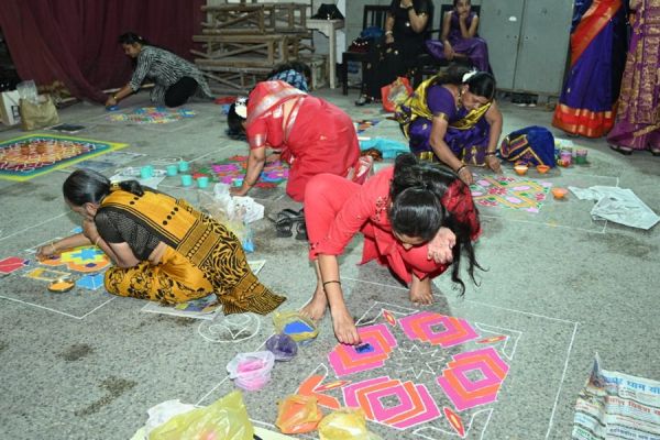 महाराष्ट्र मंडल के मकर संक्रांति में रही ड्रामा- डांस की धूम