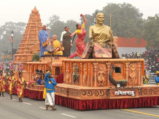 गणतंत्र दिवस पर छत्तीसगढ़ की झांकी सहित अन्य राज्यों की झांकी ने मोहा मन