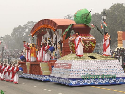 गणतंत्र दिवस पर छत्तीसगढ़ की झांकी सहित अन्य राज्यों की झांकी ने मोहा मन