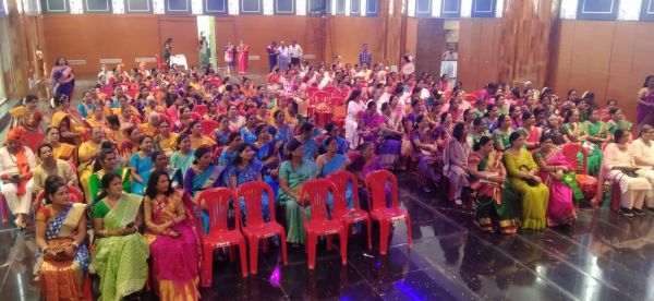 देखें तस्वीरें.... मंडळ की दिखी सामाजिक समरसता की छटा.... मनमोहक प्रस्तुति ने मोहा सबका मन