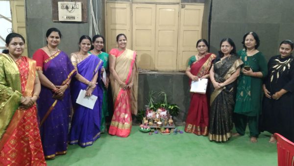 देखें तस्वीर...  तान्हा पोला में दिखी बच्चों की क्रिएटिविटी...  गांव का परिदृश्य भी आया नजर